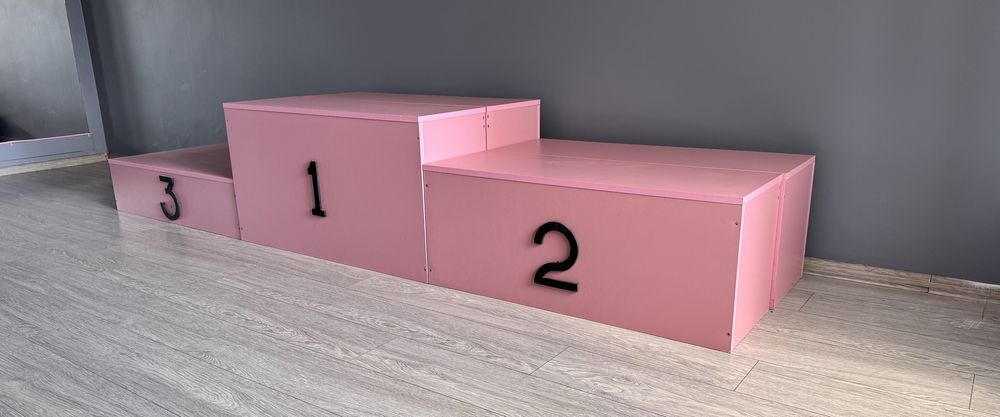 П’єдестал пошани, для змагань