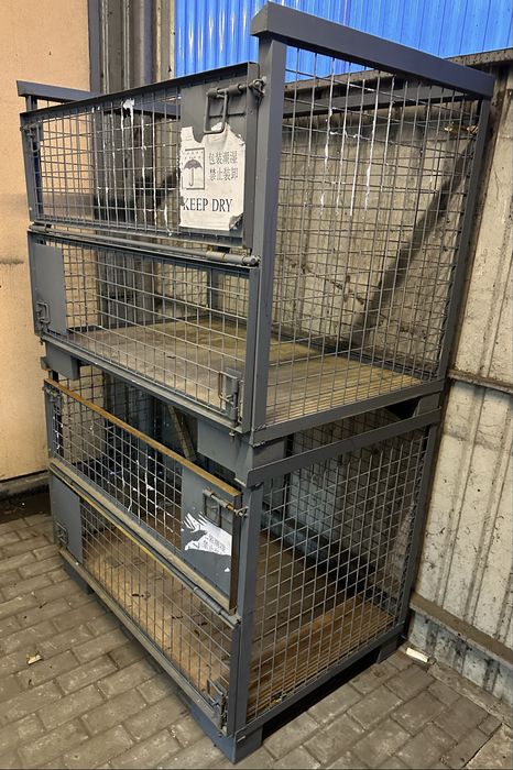 Giterbox , kosz paletowy do magazynowania lub transportu .