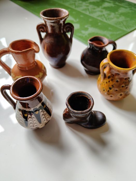 Zestaw dzbaneczków i bucik