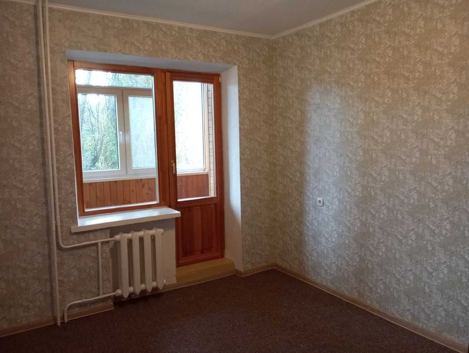Продаж 4-кімн.кв. з великим тамбуром (власник)