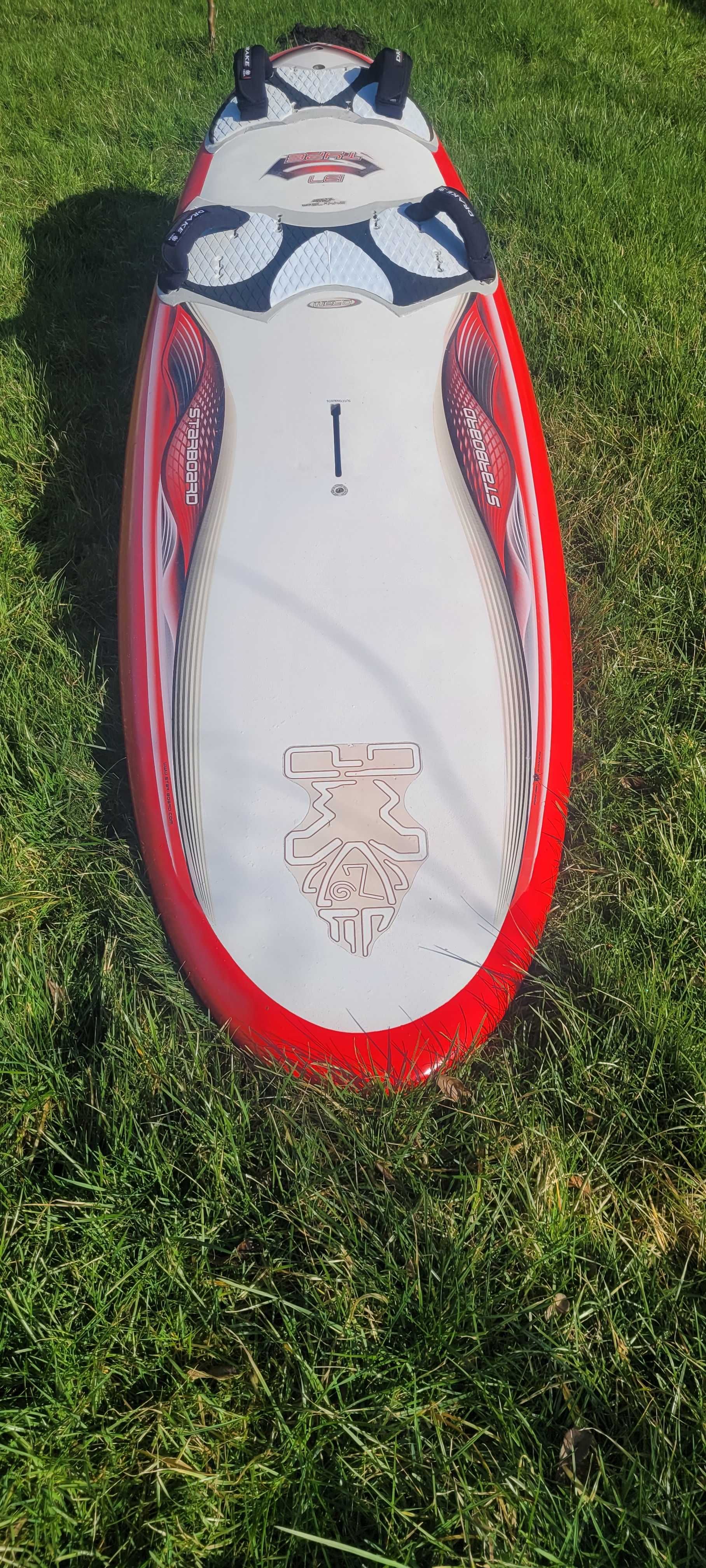 Zestaw windsurfingu: decha Starboard 130