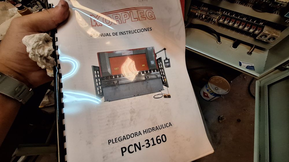 Quinadeira CNC PCN3160