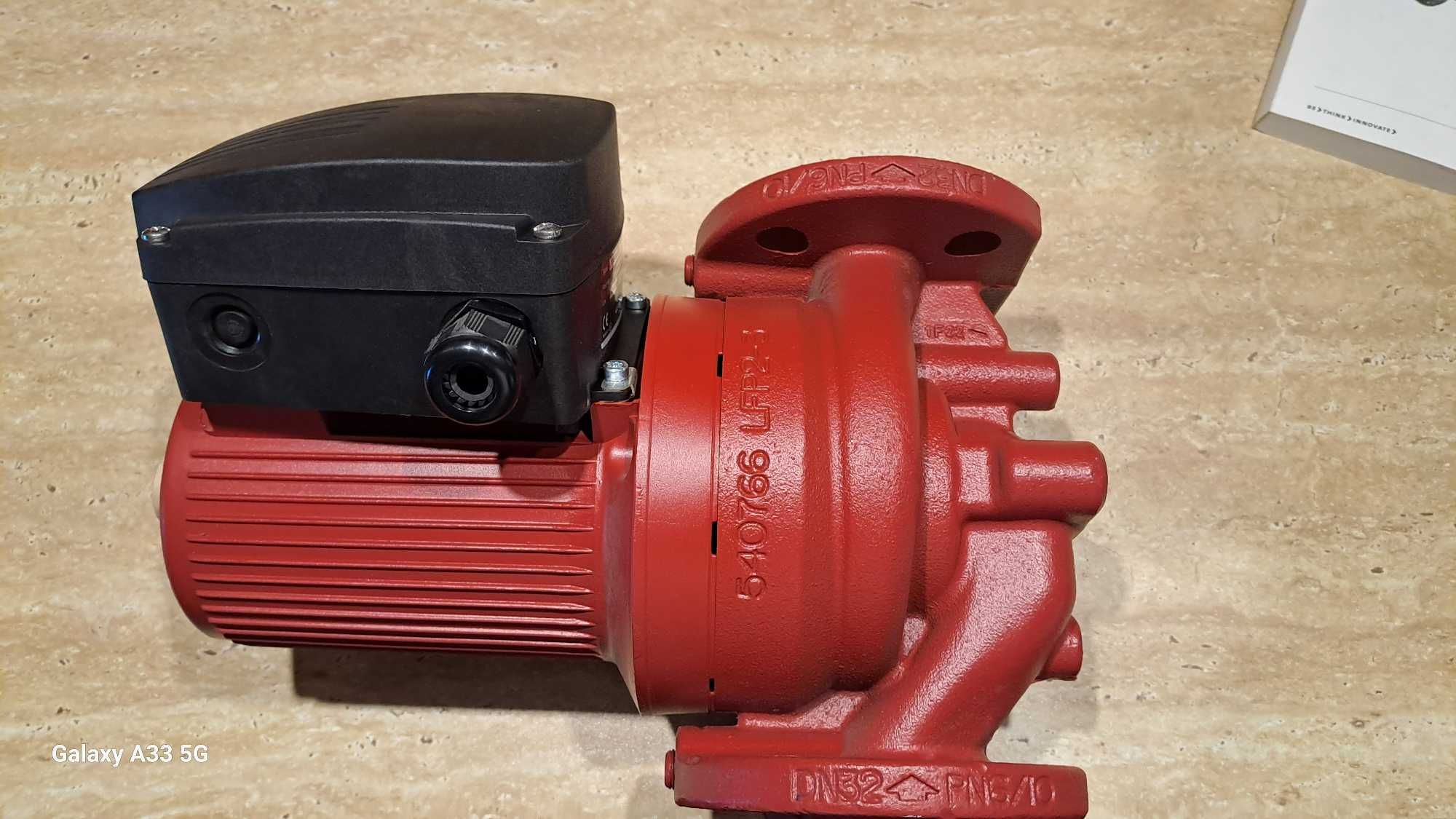 Sprzedam nową pompę obiegową Grundfos UPS 32-30F  z modułem.