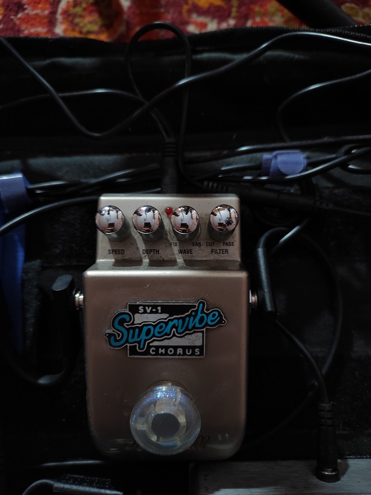 Marshall Supervibe Chorus Pedal (педаль эффектов для электрогитары)