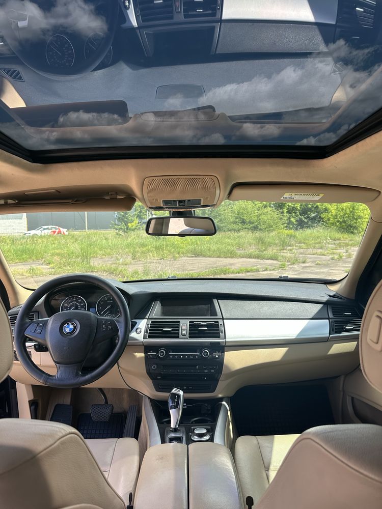 BMW X5 3.0 бензин