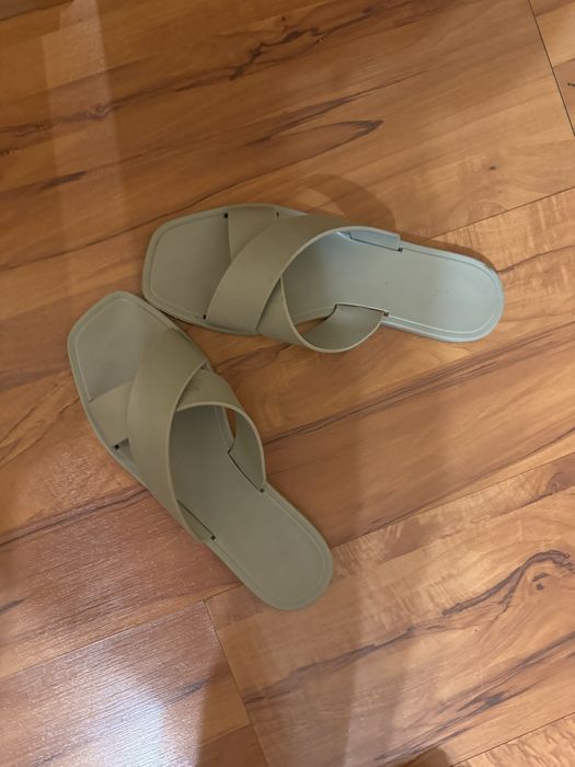 Літнє взяття (шлюпанці) 39 розміру