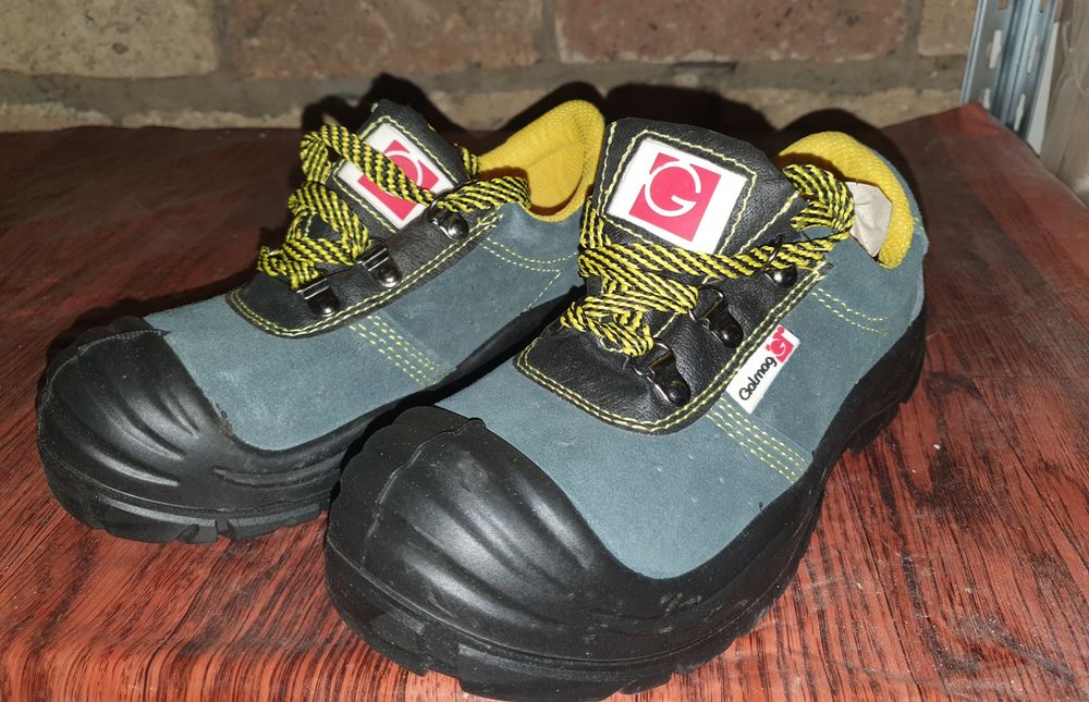 Buty robocze z blachą