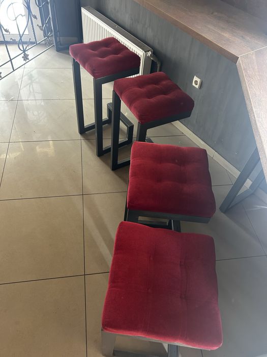 Продам стільці в доброму стані