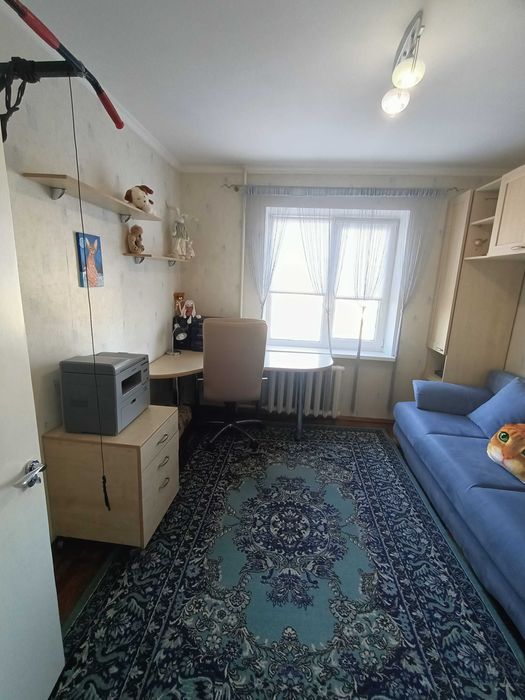 Продам 3-х к.квартиру Космос.