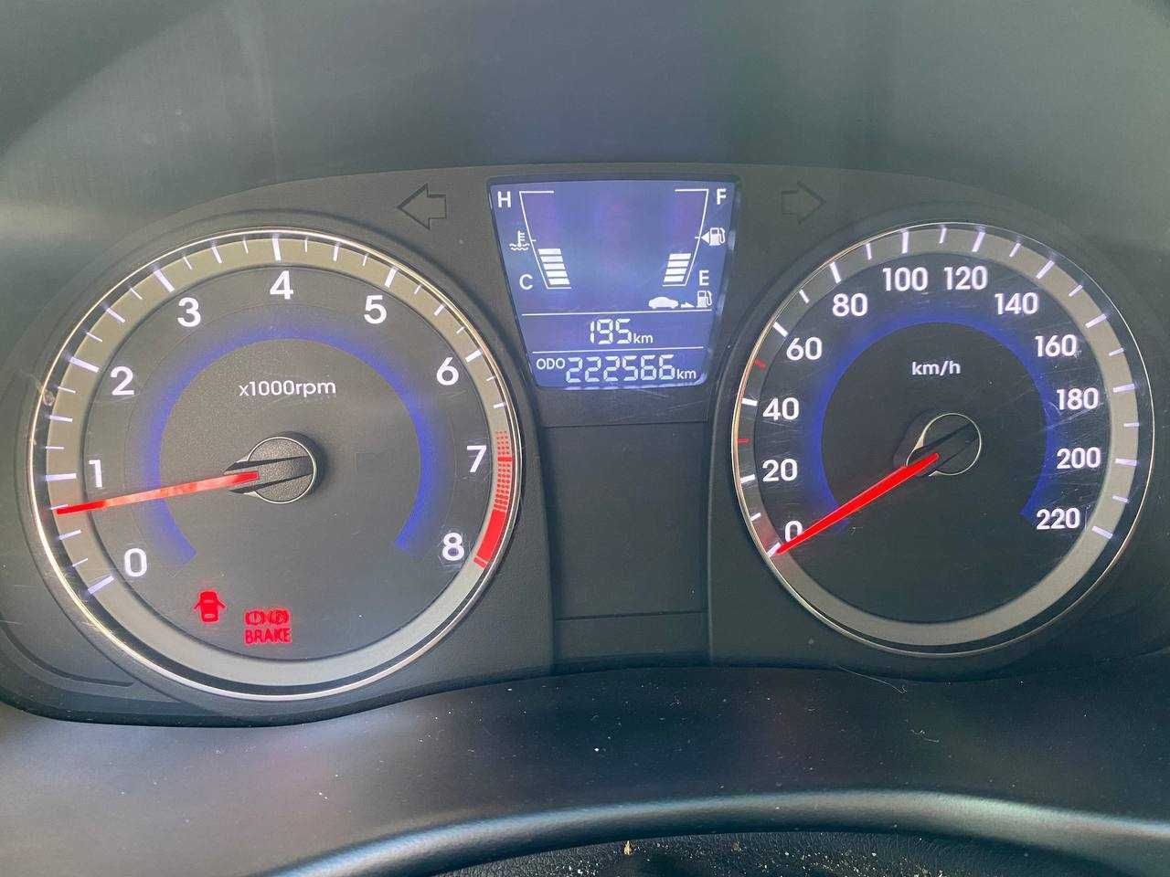 Продам Hyundai Accent 2011