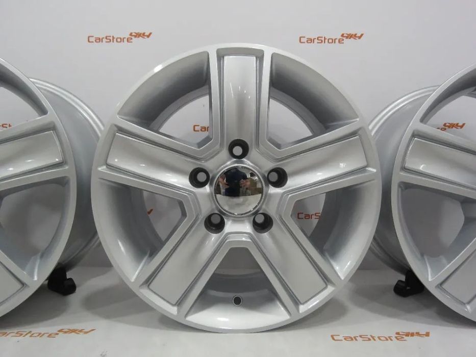 Jantes Autocarava Carga 1250 kgs 15 x 6.5 et 45 5x118 71.1 Silver