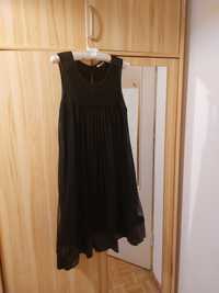 Czarna tiulowa sukienka bez rękawów