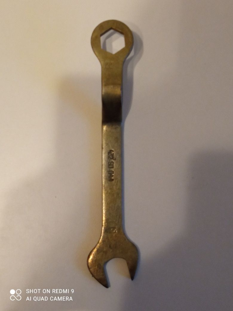 Ключ рожково-накидной на 22 мм. из СССР.