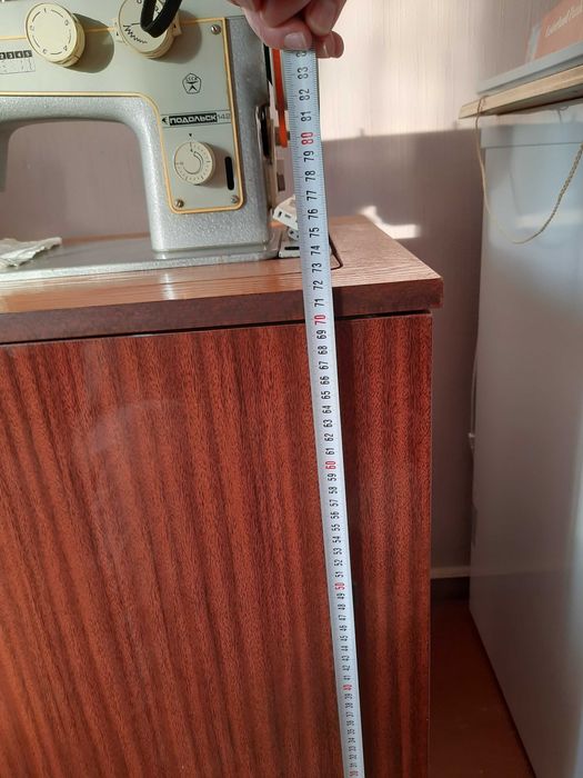 Швейна машинка Подольск 142 з ел. приводом б/в. 2250грн. Торг