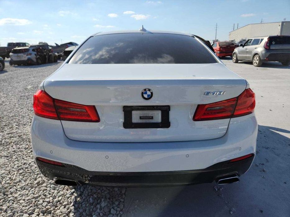 BMW 540i 2019 Задній привід