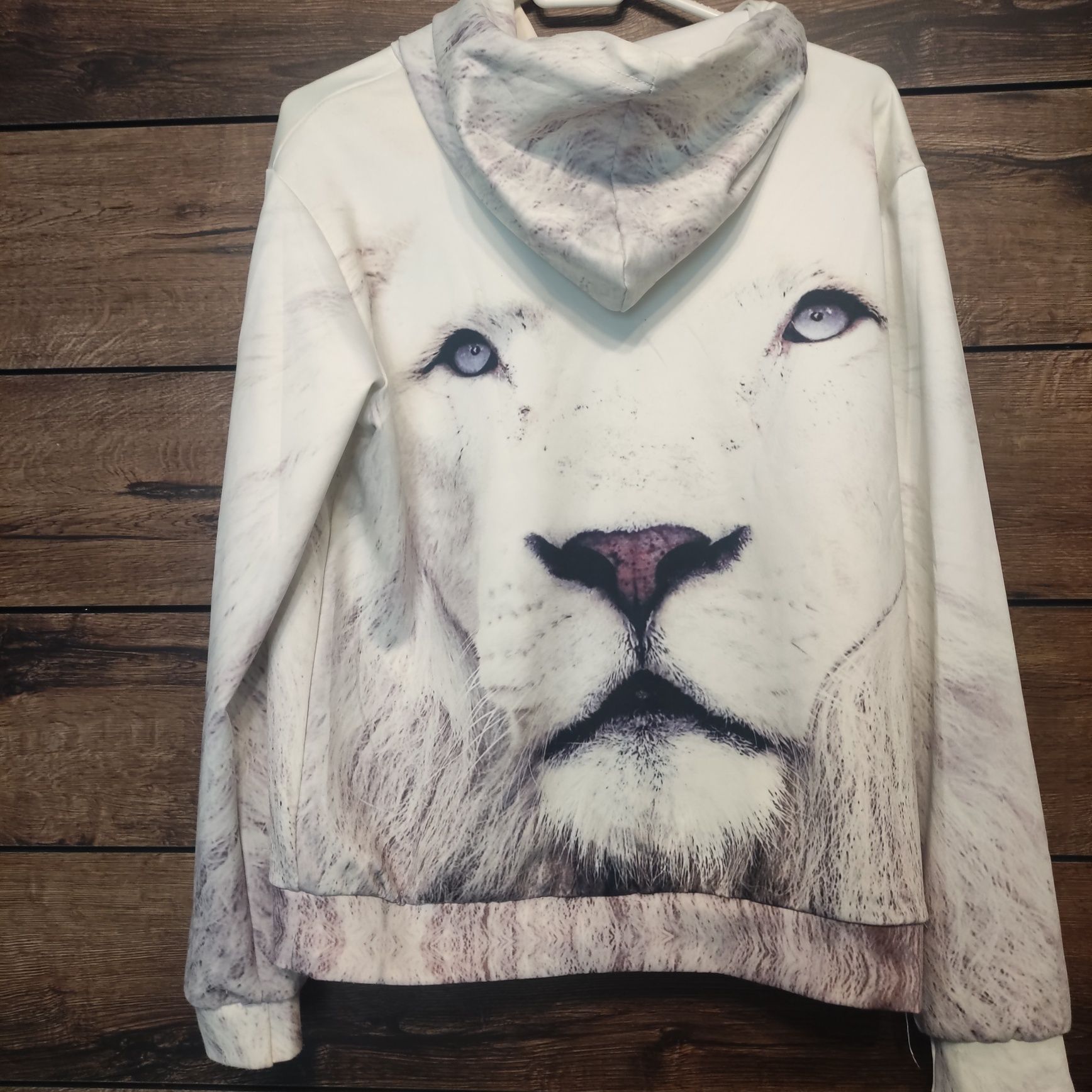Świetna bluza z printem Tygrysa XL