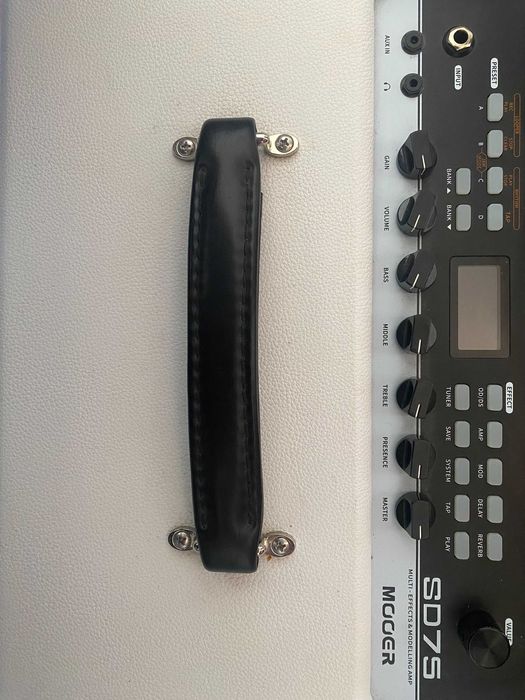 Amplificador Mooer SD75