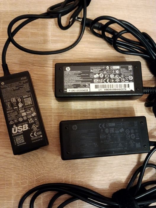 Блоки живлення до різних ноутбуків