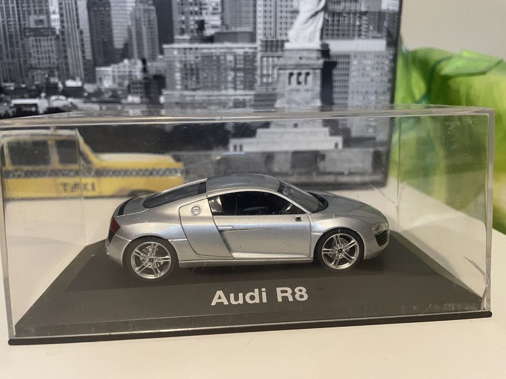 Audi r8 schuco modelik