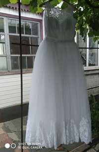 Корсетна весільна сукня