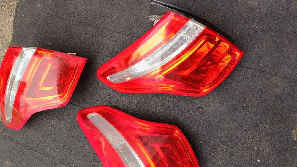 Ліхтар задній лівий правий 9653547580 для Citroen C4 Picasso I