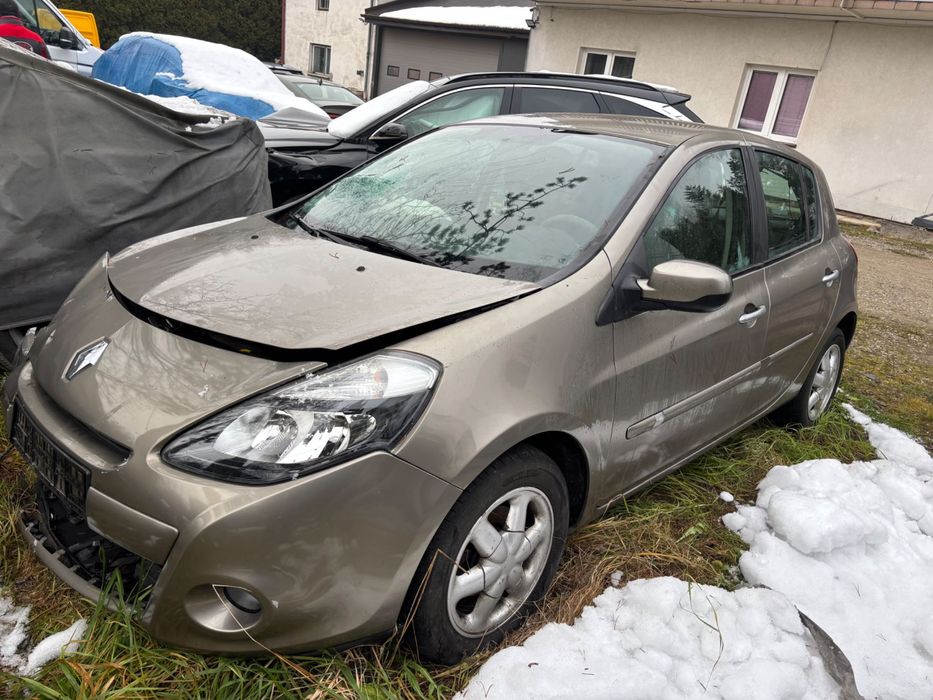 Renault clio III Lift uszkodzony
