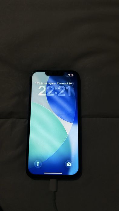 iPhone 13 128GB E-SIM