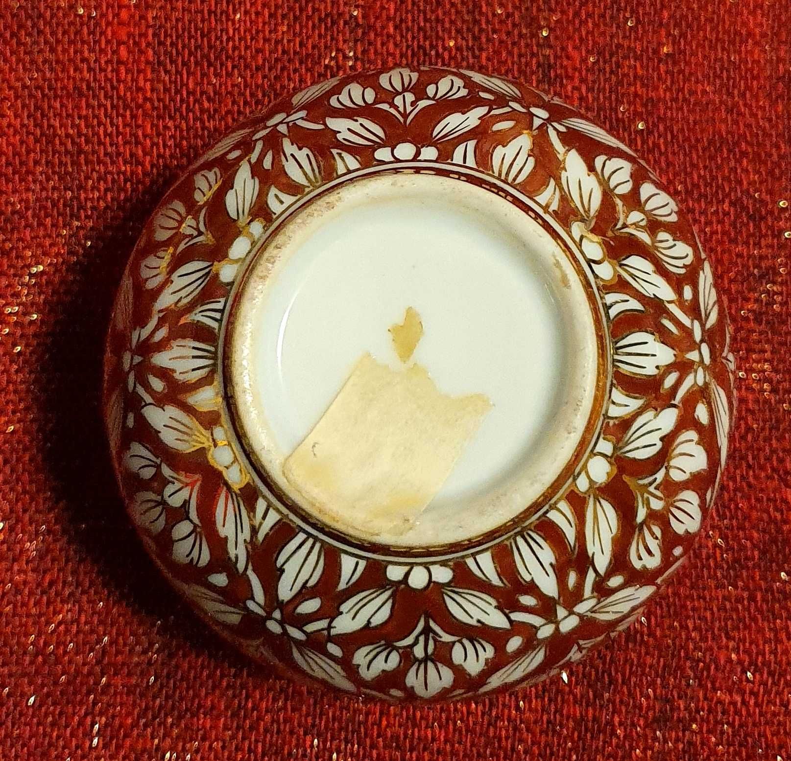 Tajska ceramika porcelanowa Benjarong. Słoiczek. Handmade.