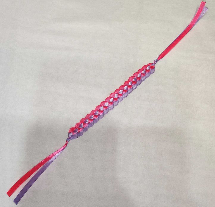 Bransoletka z satynowych wstążek Handmade