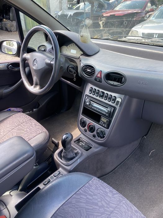 Салон мерседес а клас mercedes-benz a class сидіння