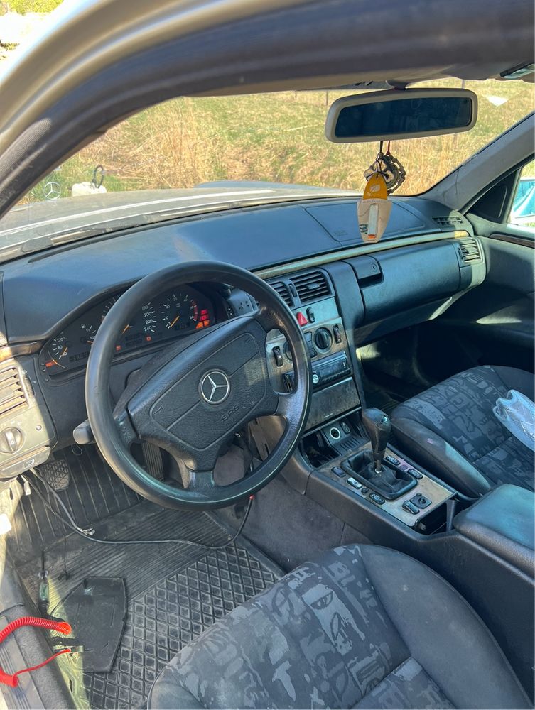 Капот w210 доресталінг/ресталінг Mercedes Benz/Мерседес Бенз Розборка