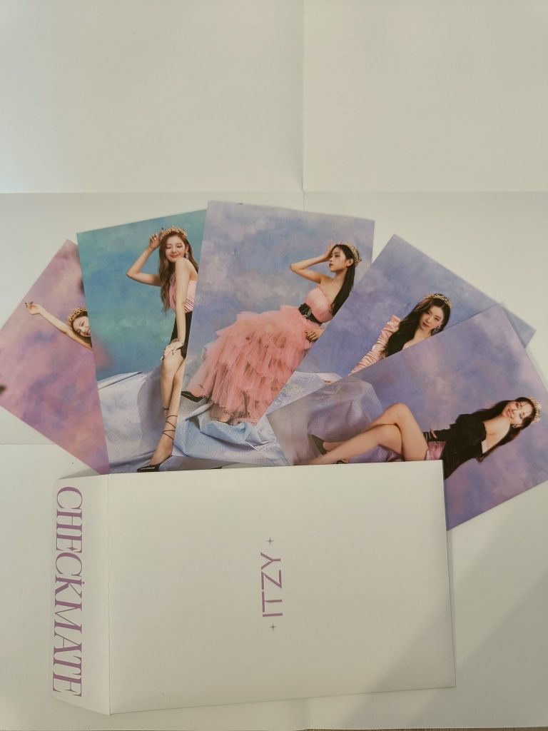 Edycja limitowana ITZY CHECKMATE - K-Pop album