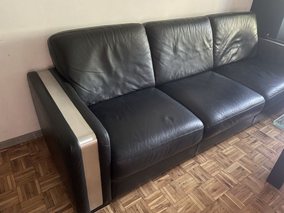 Komplet dwóch kanap ze skóry