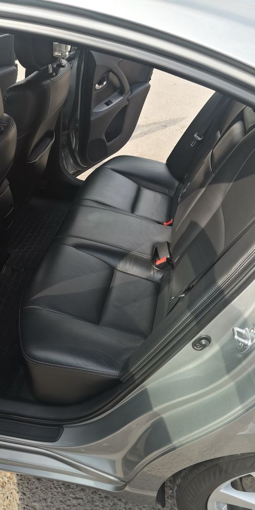 Toyota avensis T27 официал