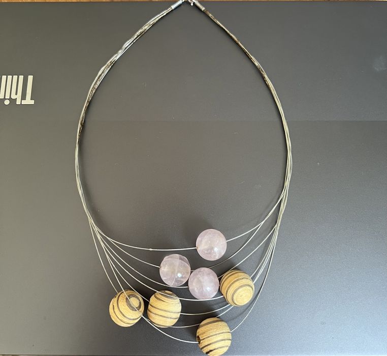 Naszyjnik kule kryształ górski różowy drewno bambusowe