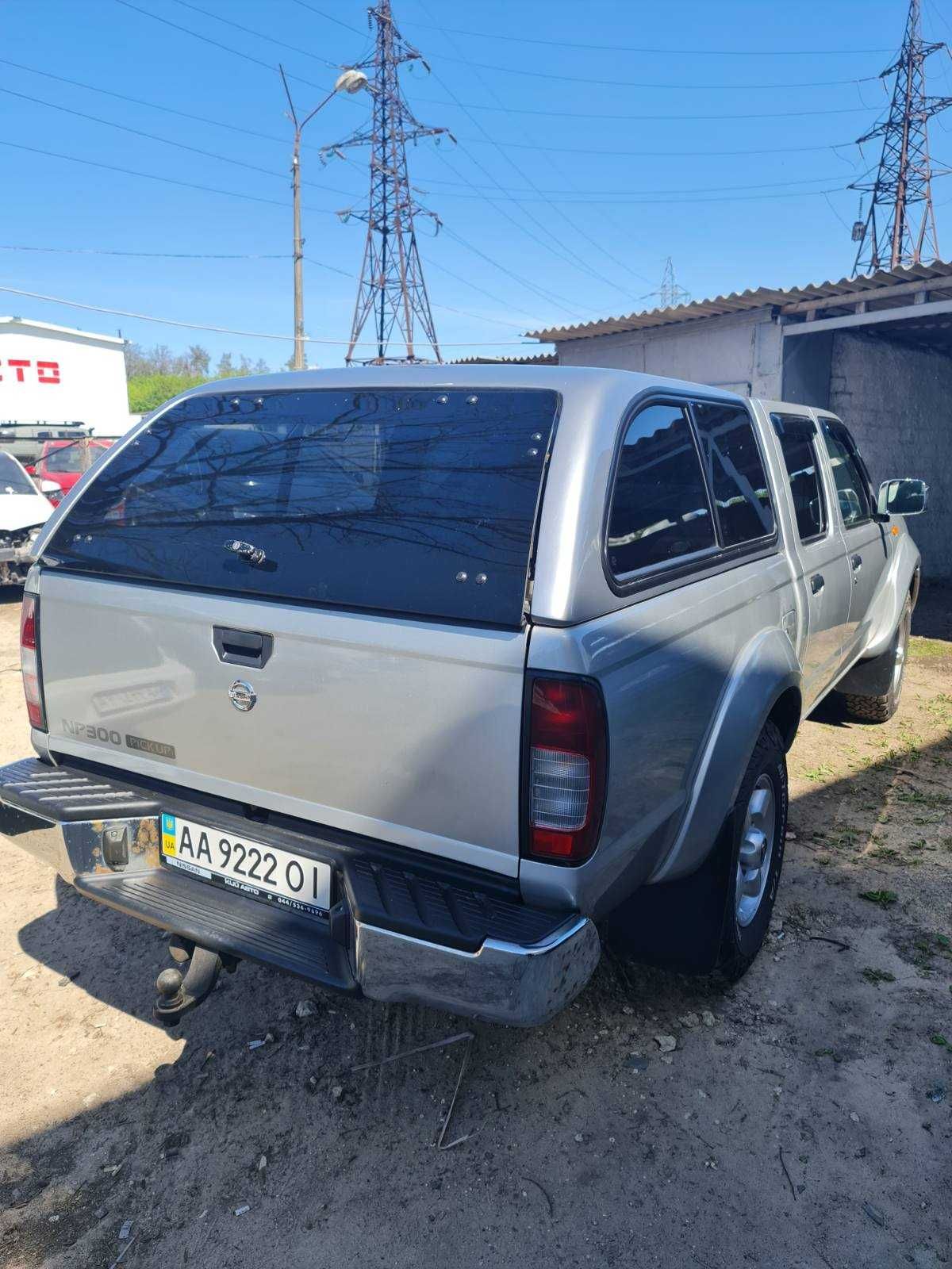 Ідеальний позашляховик Nissan NP300 • 2.5D MT (133 к.с.) • 57т пробіг