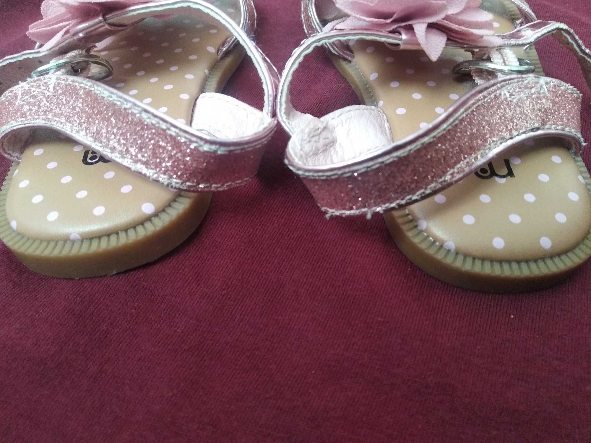 Продам сандалии сандали босоножки Размер 21.5