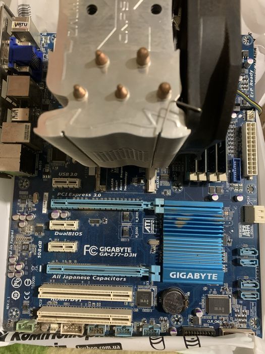 Комплект gigabyte ga-z77 D3H core i7 3770 16gb і башня