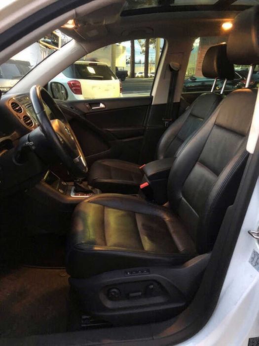 Volkswagen Tiguan      2016