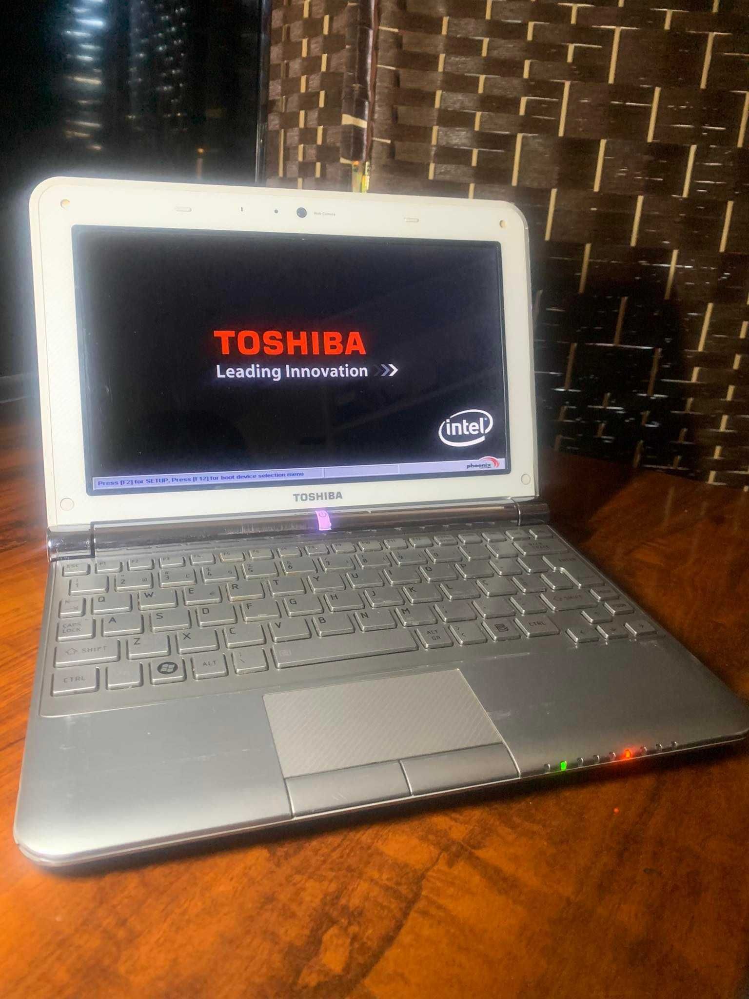 Toshiba  NB305 C/Novo