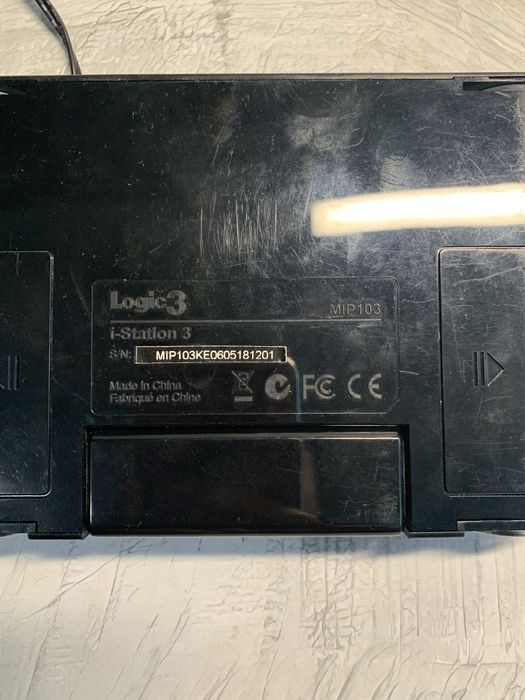 i-Station Ligic 3 Doc станція