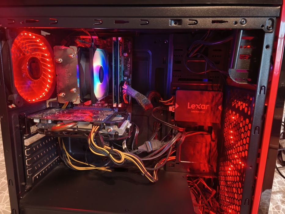 Komputer Intel Core i5 3.10GHz 16GB RAM GeForce GTX 750 Ti  Monitor 24