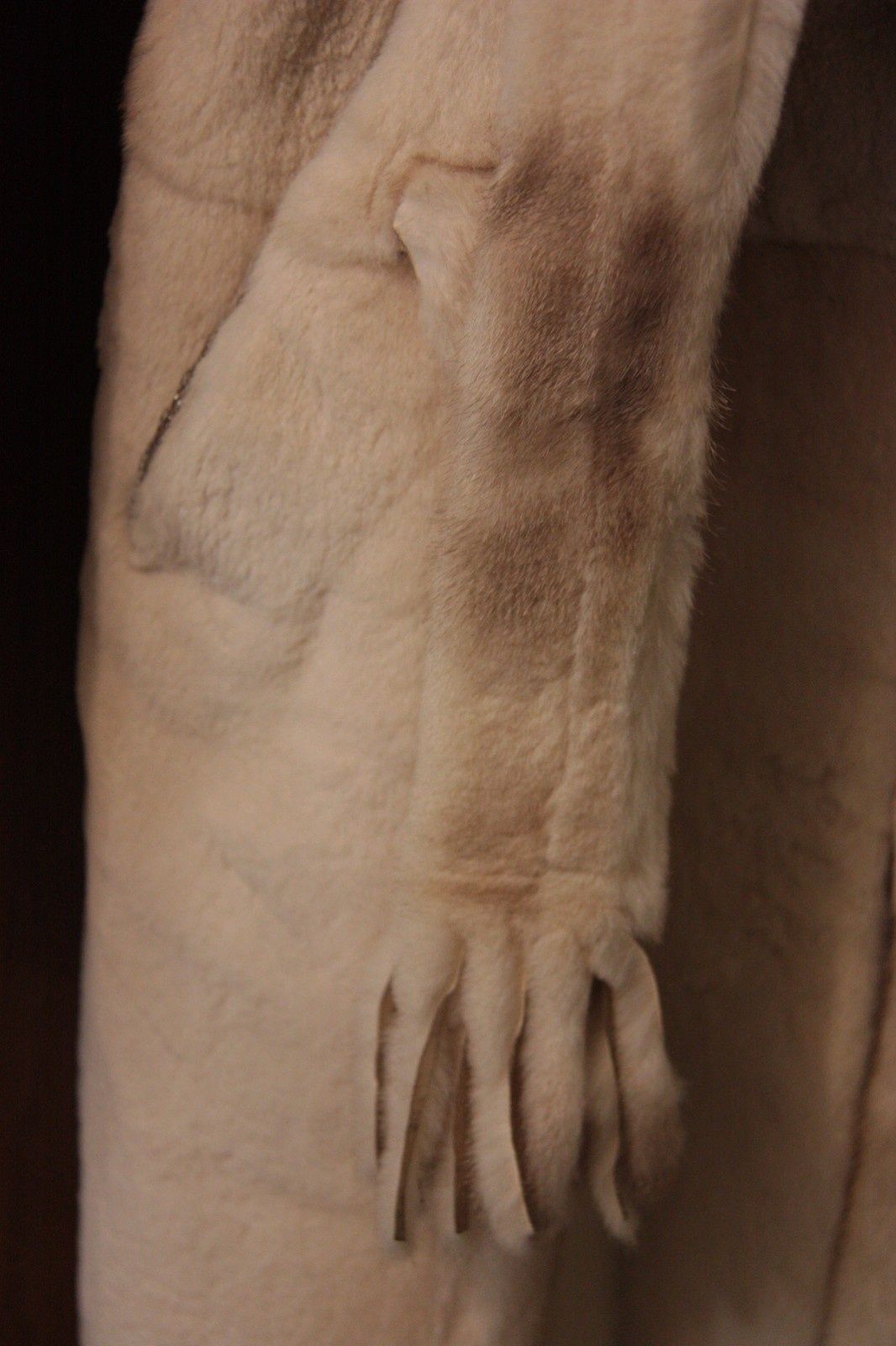 Шуба норка (норковая) канадская стриженная с воротником из меха рыси