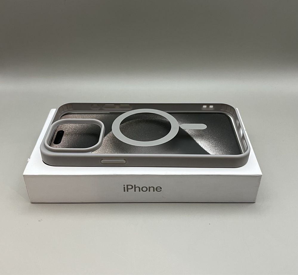 Чехол iPhone 15 Pro natural titanium MagSafe, 13 pro white, не желтеет