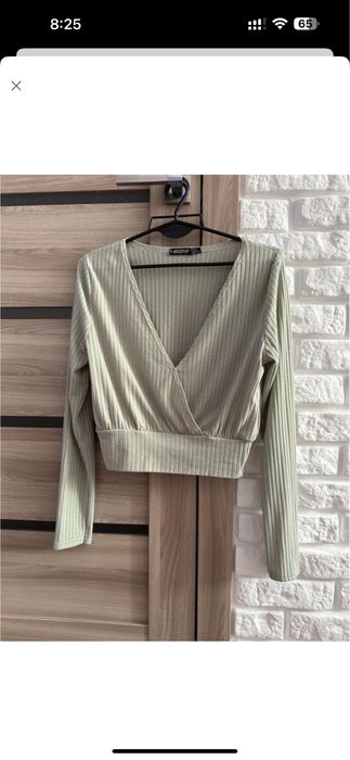 Продам кофтинку м-л misspap