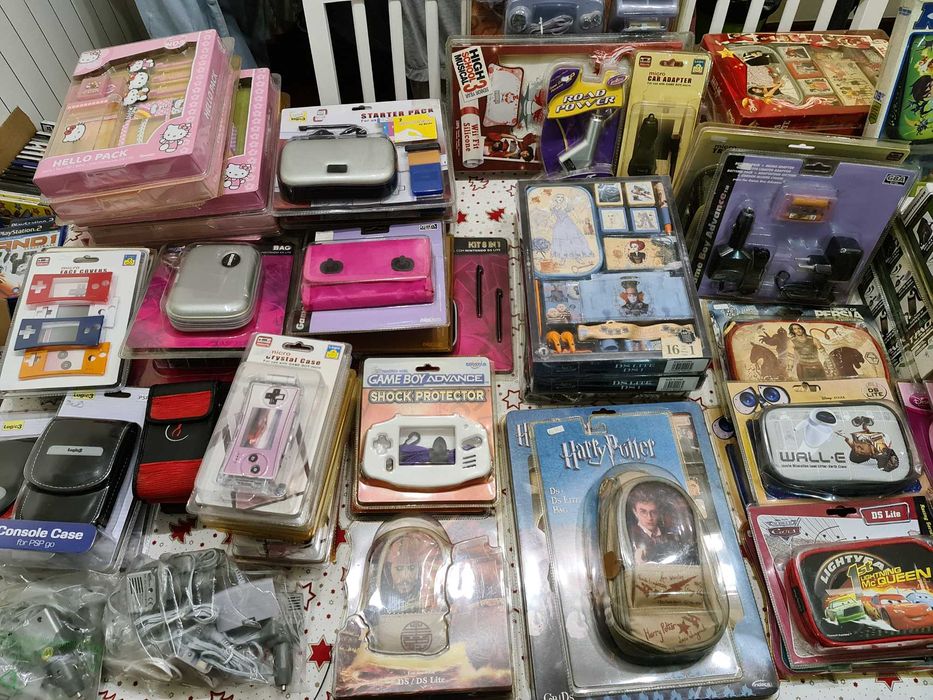 Lote de acessórios para Gameboy, NIntendo DS etc...