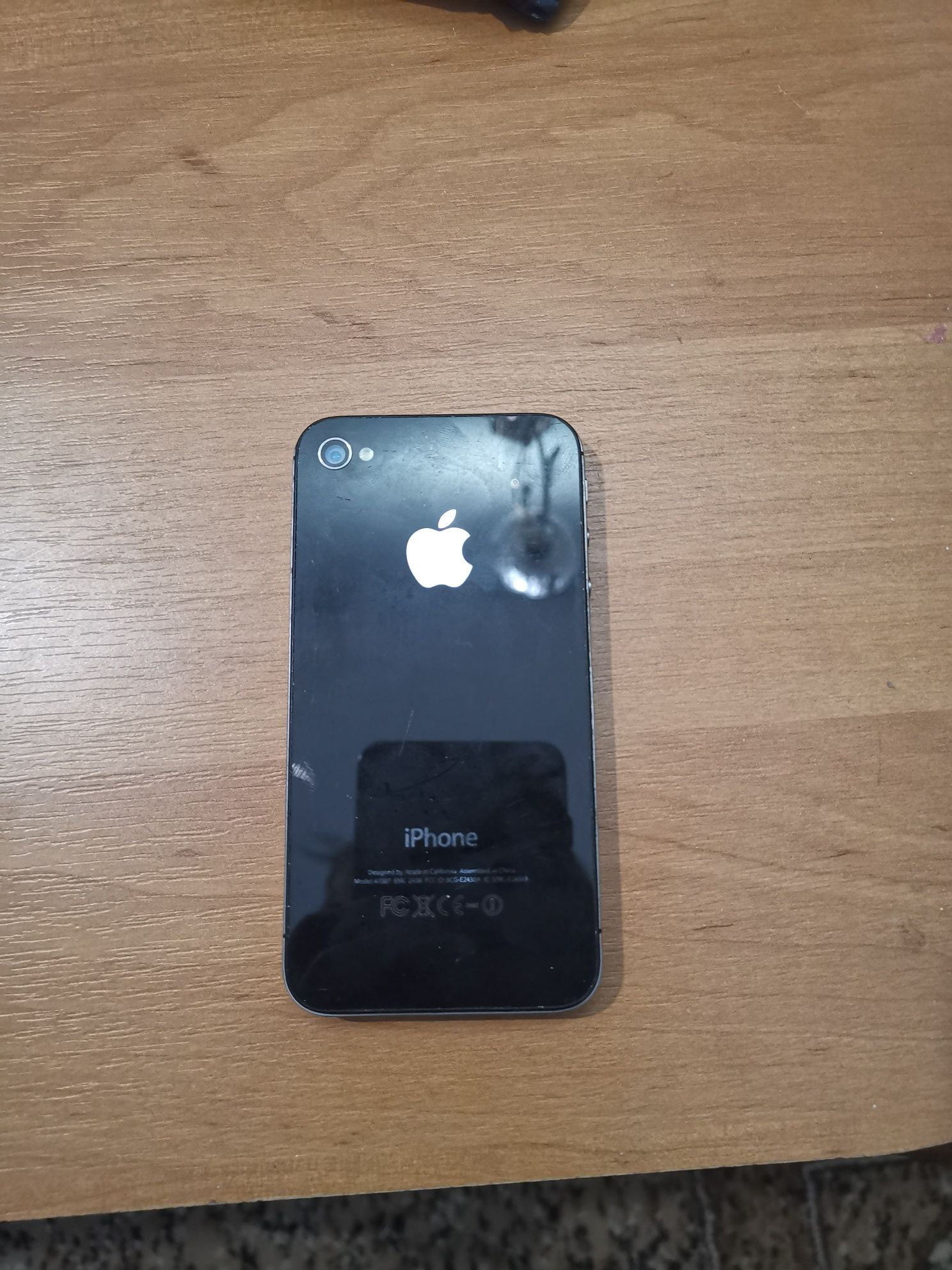 Iphone 4s на запчасти