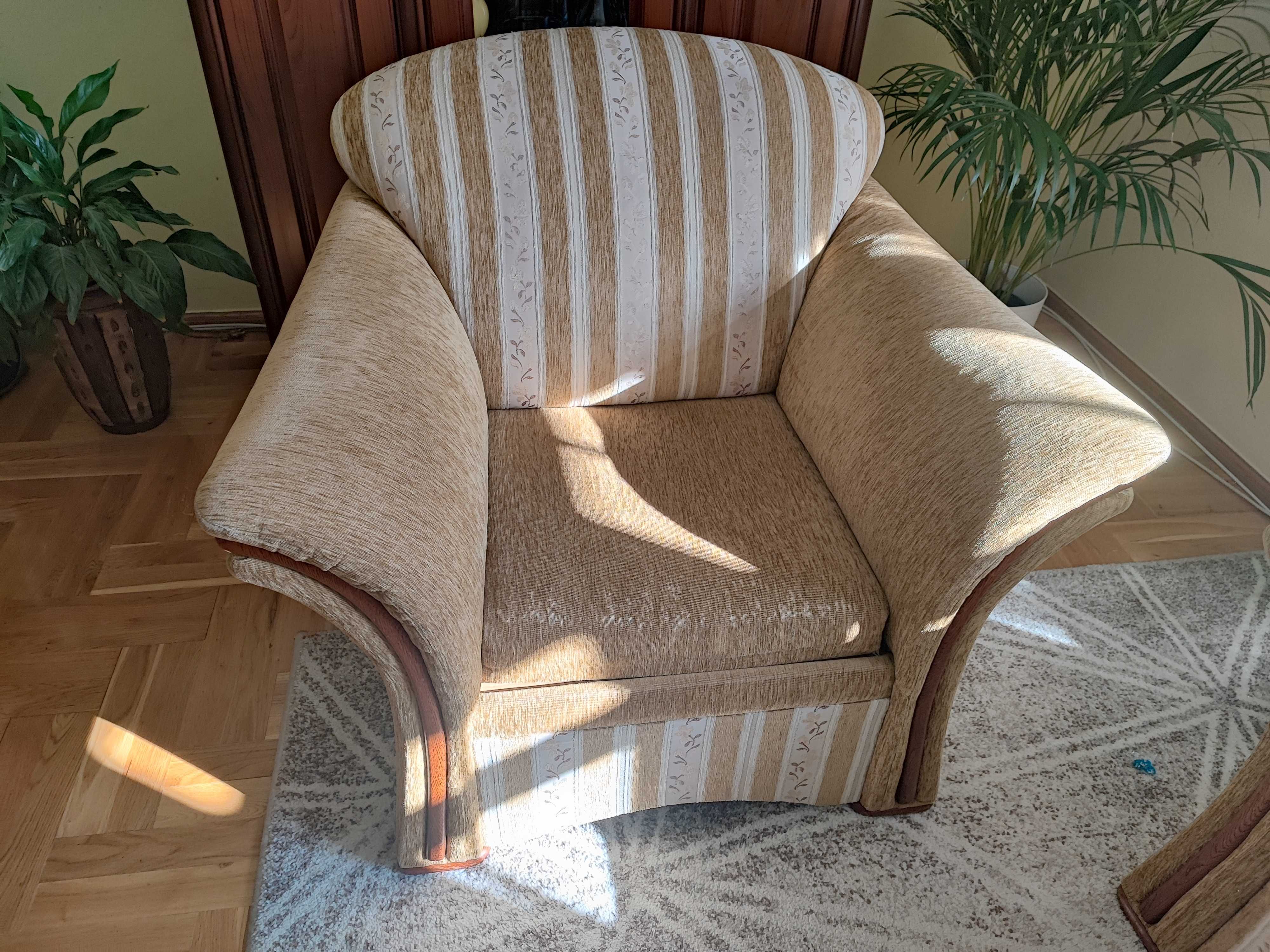 Sprzedam wypoczynek 3+2+1 z funkcją spania i schowkiem