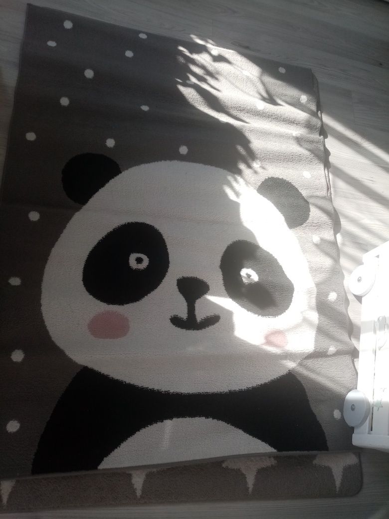 Dywan do pokoju dziecięcego panda