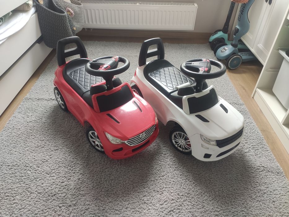 Samochodzik jeździk auto